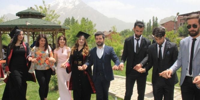 Hakkari Üniversitesi'nde mezuniyet töreni