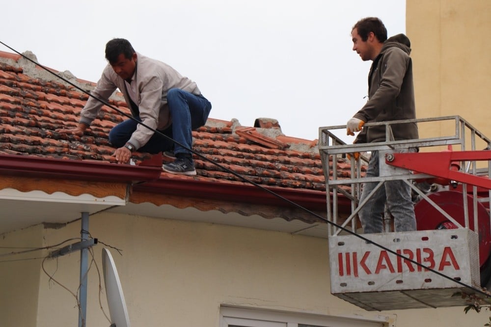 75 yaşındaki teyzenin imdadına belediye yetişti 