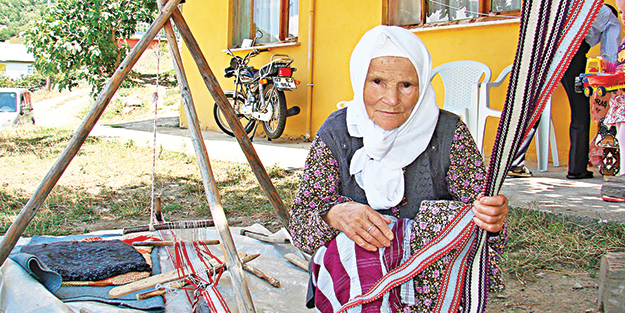 75 yıldır ip örüyor