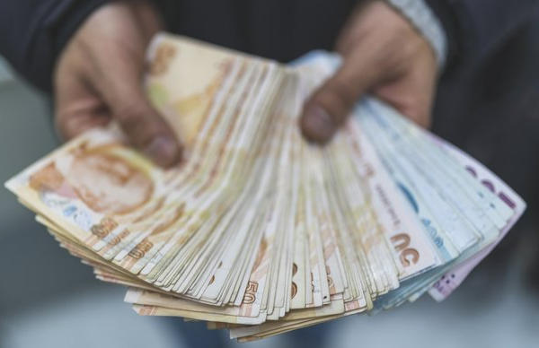 7.625 TL ve üstü maaş alana yeni ödeme! SSK ve BAĞKUR emeklisine promosyon kıyağı