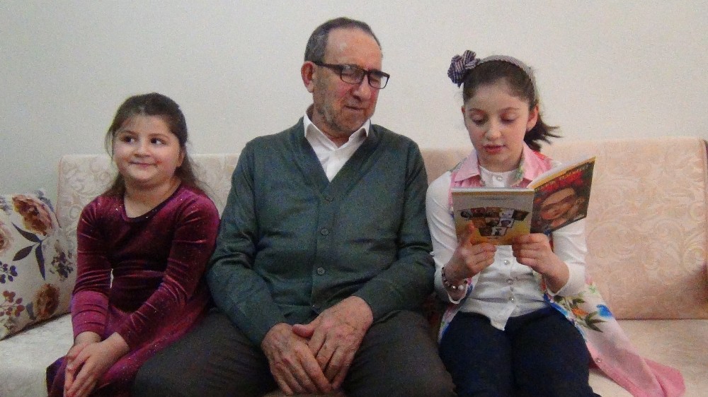 77 yaşındaki Mikail amcadan korona şiiri 
