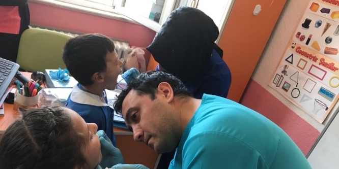 Öğrencilere ağız ve diş sağlığı taraması