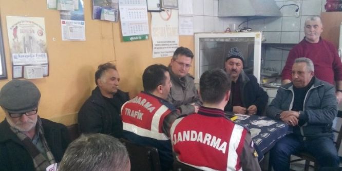 Jandarma, köy halkını hırsızlık olaylarına karşı bilgilendirdi