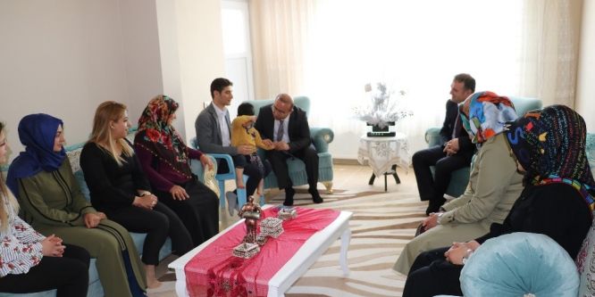 Adıyaman KYK’dan şehit ailelerine ziyaret