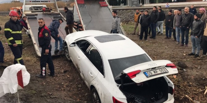 Aydın'da bayan doktor lüks otomobiliyle kanala uçtu