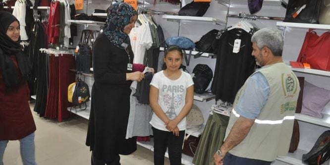 İHH 80 yetim çocuğu sevindirdi
