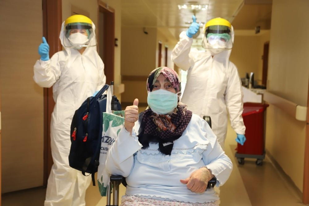 79 yaşında koronayı yendi 