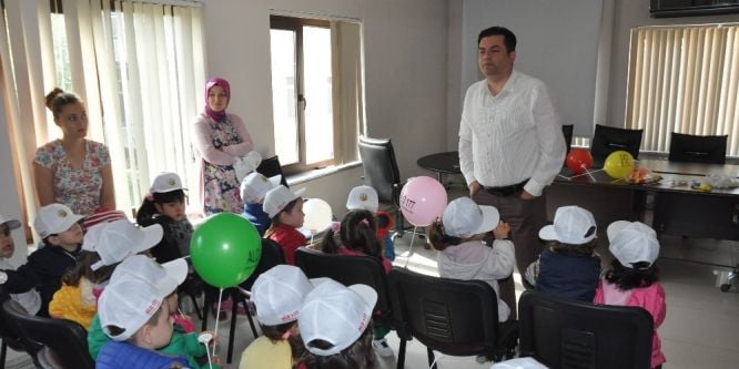 Anaokulu öğrencilerine orman sevgisi anlatıldı