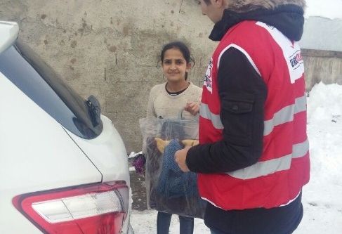 Kızılay'dan Suriyelilere yardım eli!