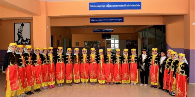 Körfez’de 45 kişilik halk oyunları ekibi kuruldu