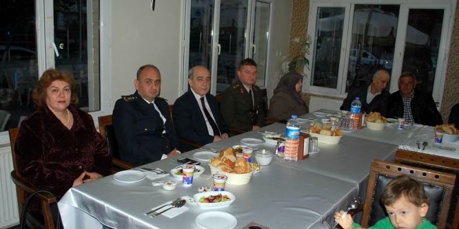 Şehit aileleri unutulmadı