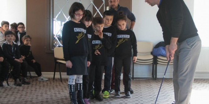 Samsun'da minik öğrencilere golf sporu tanıtıldı