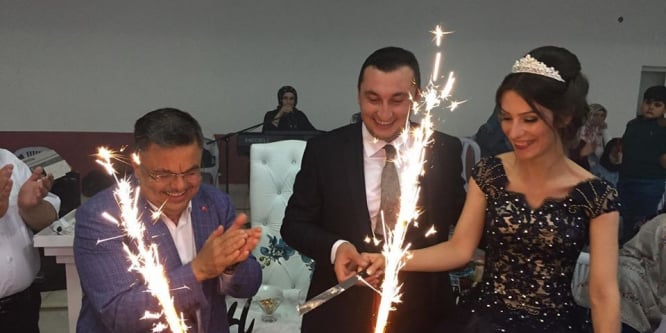 Başkan Yağcı, genç çiftin mutluluğuna ortak oldu