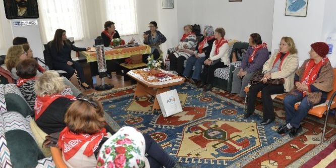 Muratpaşa’da ‘Alyazma’ eğitimleri sürüyor