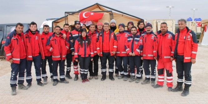 Dr. Happani, sınırda görev yapan UMKE ekipleri ile 112 acil personellerini ziyaret etti