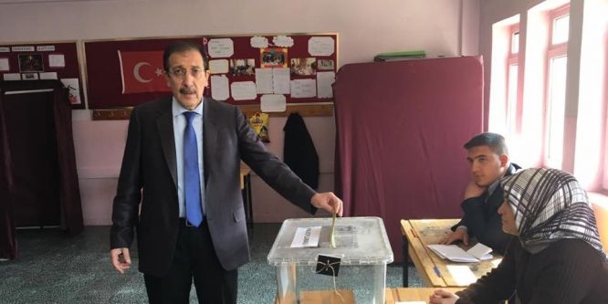Başkan Bulutlar, referandum oyunu kullandı