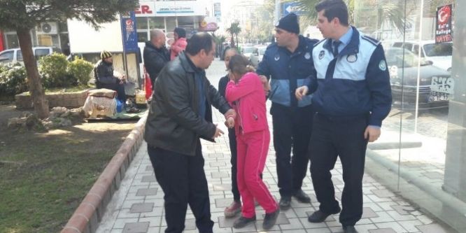 Turgutlu’da dilenen çocuklarla ilgili zabıtadan çalışma