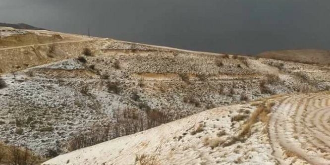 Akçadağ ilçesinde dolu yağışı etkili oldu