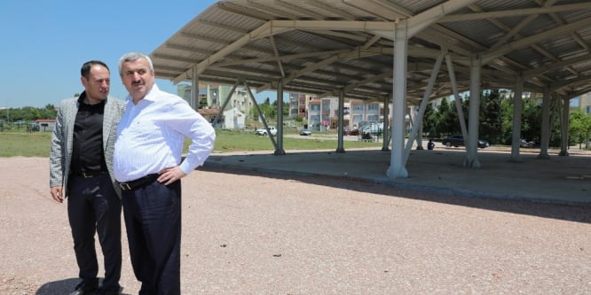 Başkan Baran Kapalı pazar yerini inceledi