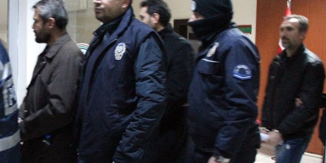 22 emniyet mensubu cezaevine sevk edildi