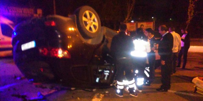 Başkent’te kontrolden çıkan otomobil takla attı!