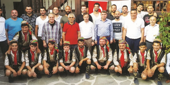 Kula Belediyespor’dan Efeler Ligi’ne iddialı kadro