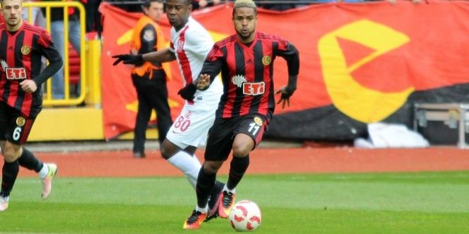 Eskişehirspor rakibini 3-2 mağlup etti