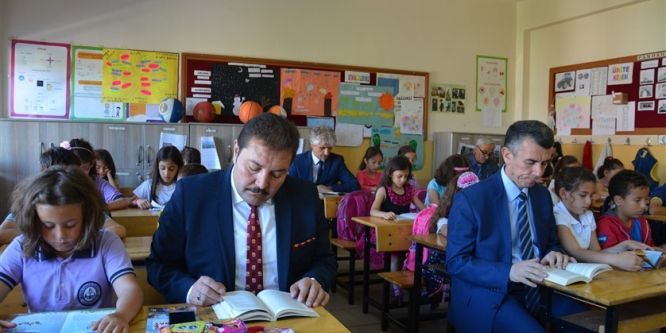 Edremit’te okuma saatleri devam ediyor