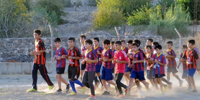 İdilliler yeni stat ve tesis istiyor