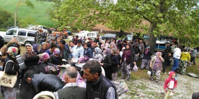 Darıalan köyünde hayır yemeği düzenlendi