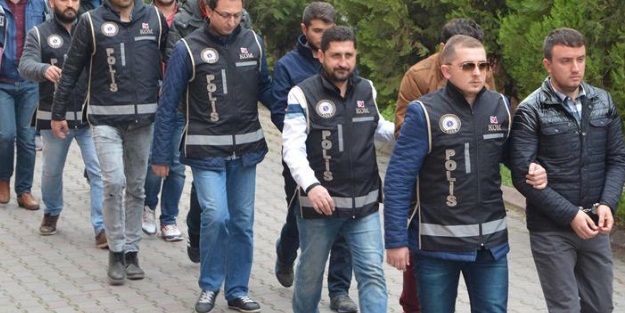8 FETÖ'cü tutuklandı