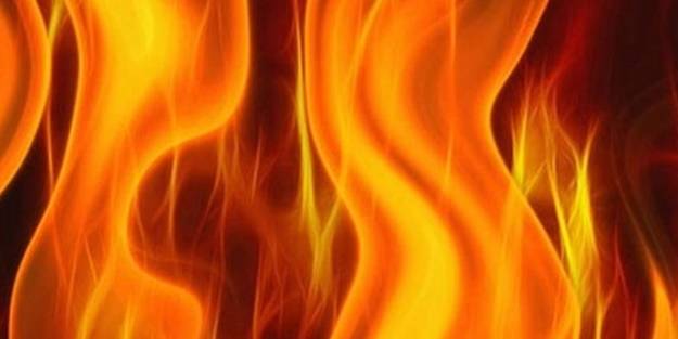 8 iş yerinde hasara neden oldu! Köy pazarında yangın