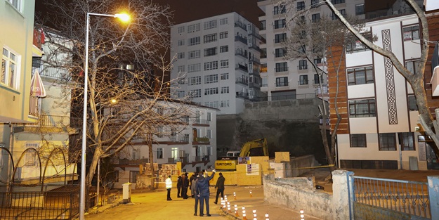 8 katlı bina boşaltıldı