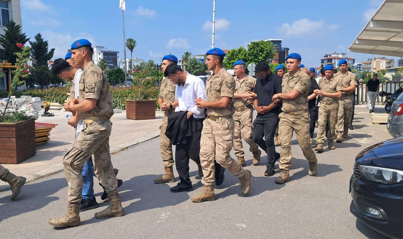 8 milyarlık yasa dışı bahis ağına operasyon! 80 şü