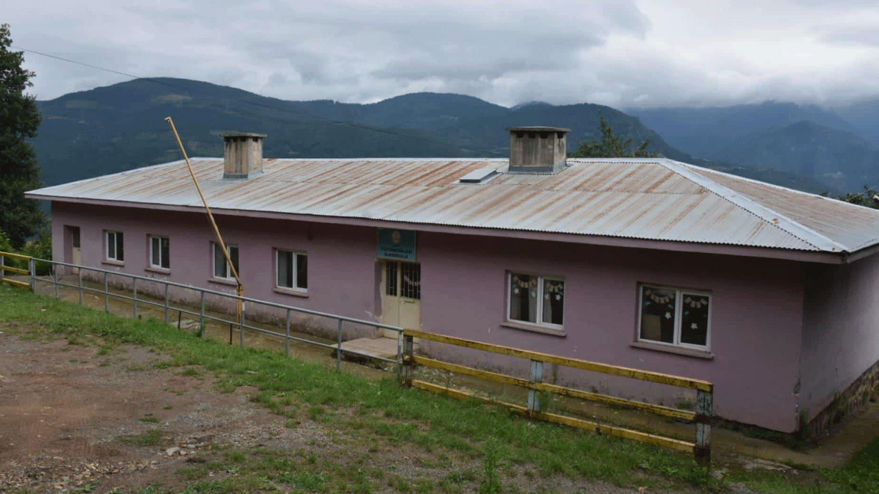 8 yıllık eğitim sistemi Anadolu'yu sert bir şekilde vurdu! Eğitimi katleden kirli planı ifşa oldu!