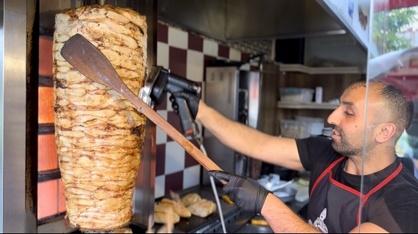 80 derecede ekmek parası mücadelesi