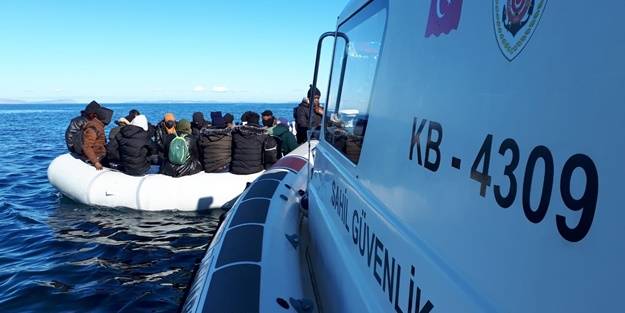 80 düzensiz göçmen kurtarıldı