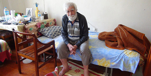 80 yaşındaki adam yetkililere seslendi: Beni huzurevine alın
