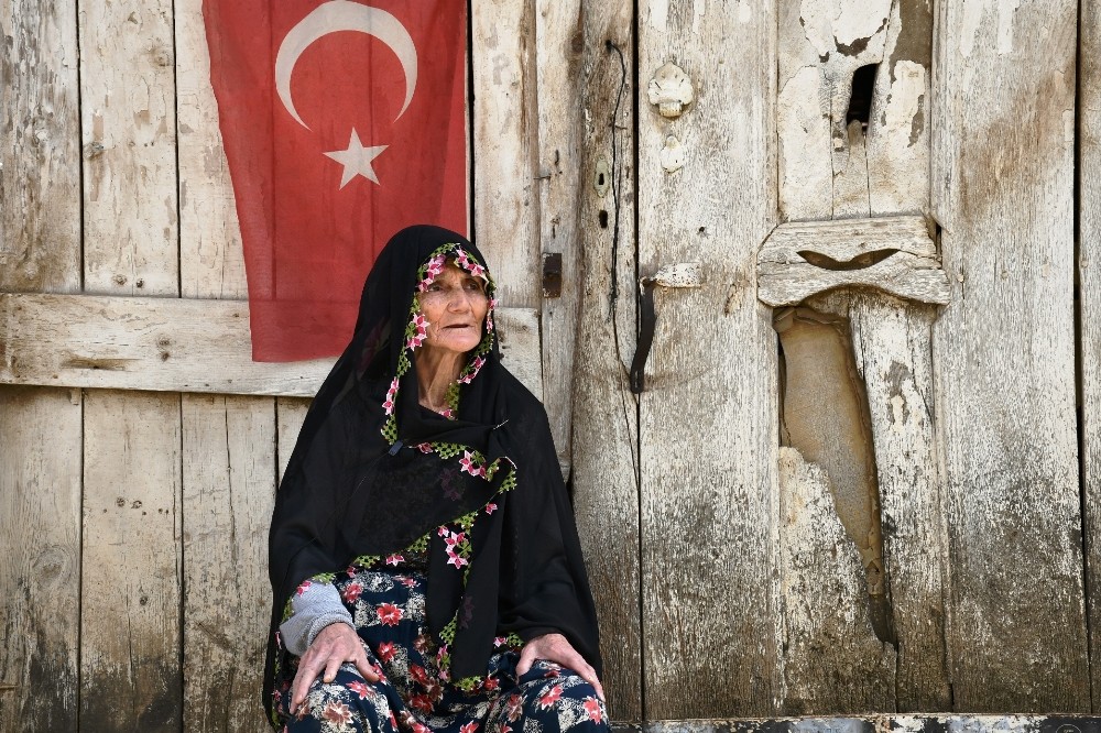 80 yaşındaki Mahmuriye Nineden duygulandıran sözler 