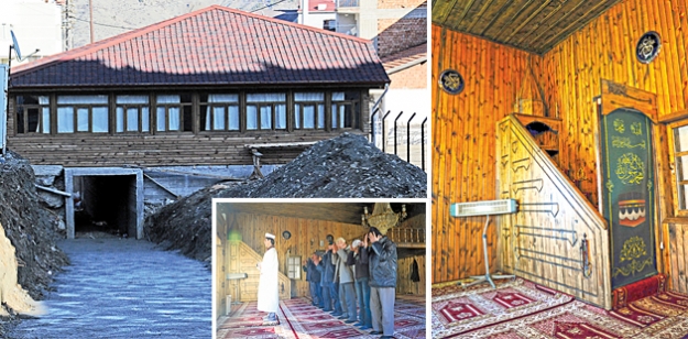 80 YILLIK CAMİYİ SÖKÜP İLÇEYE TAŞIDILAR