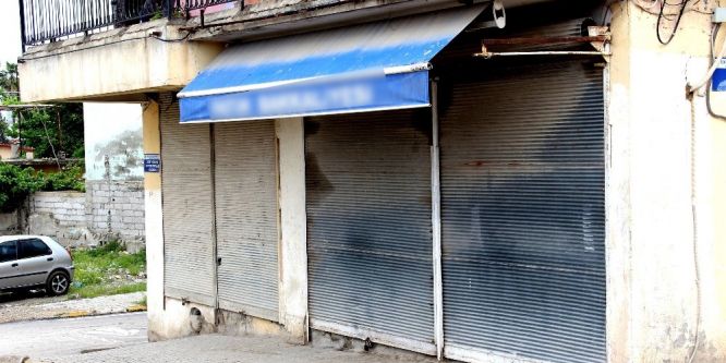 Borçla sigara vermeyen bakkalı vurdu