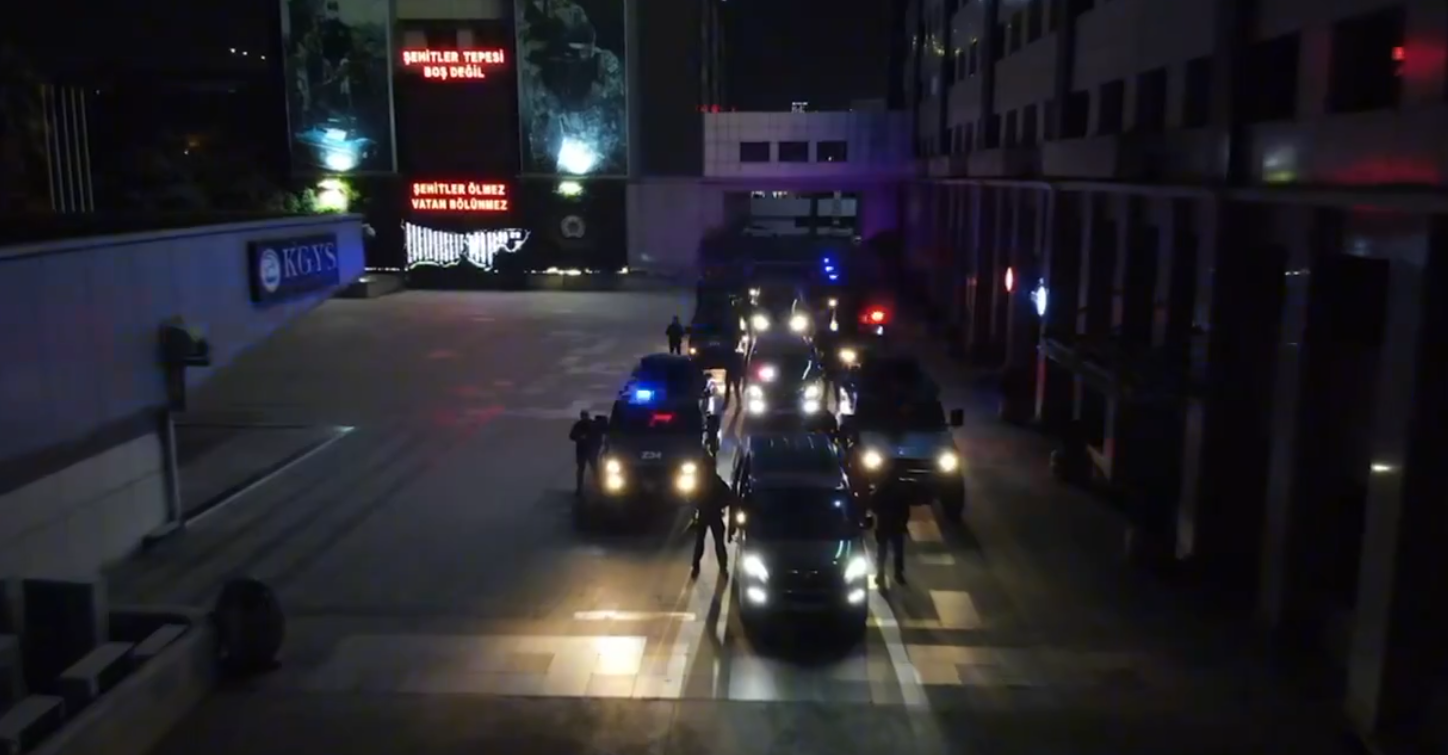 81 ilde 'Çember-21' operasyonu: Binlerce firari yakalandı!