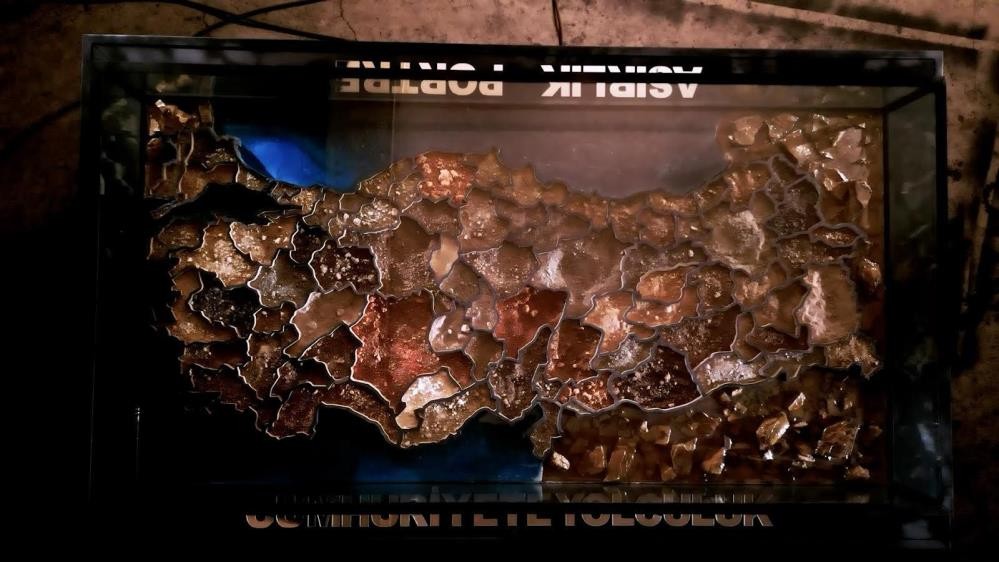 81 ilden alınan toprakla oluşturulan 3 ton ağırlığındaki eser Külliye'ye getirildi