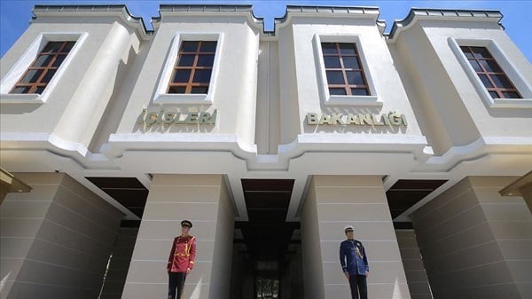 81 ilin valiliğine gönderildi! Yeni seyahat kısıtlaması kararı