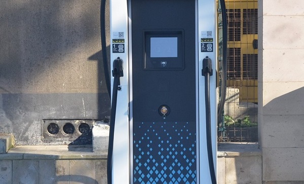 81 ilin valiliklerine gönderildi! Artık site ve apartmanlara araç şarj ünitesi kurulumu daha kolay