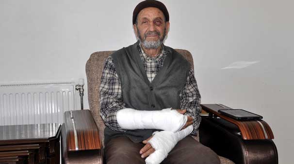 81 yaşındaki adamın kollarını kırıp gözünü morarttılar