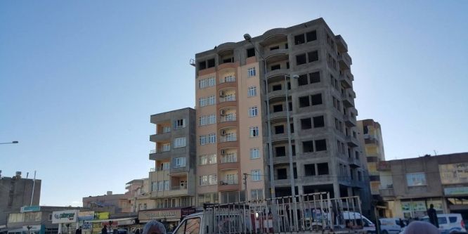 İntihar girişimine engel olundu