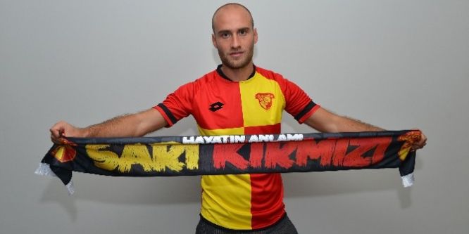 Futbolu bırakma kararı aldı