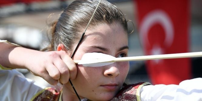 Mersin’de okçuluk festivali düzenlendi