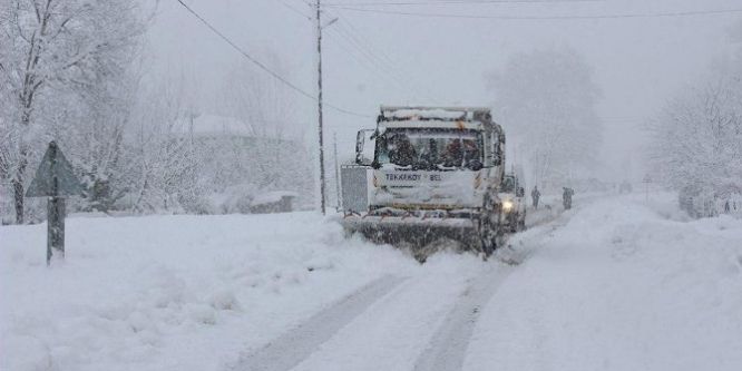 Tekkeköy’de 7/24 karla mücadele